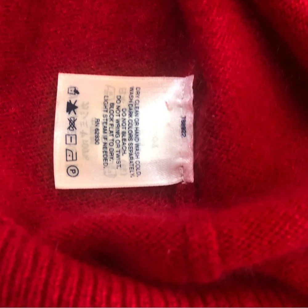 Men’s Red Cashmere Sweater size L price firm!